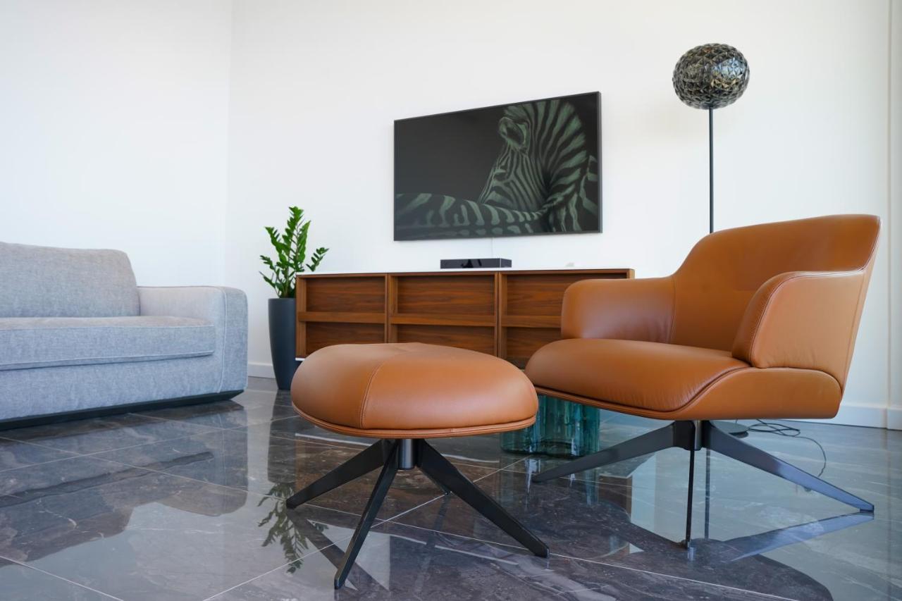 New&Luxury Apartment With An Outstanding View - Bombii Blue Dubrovnik Bagian luar foto