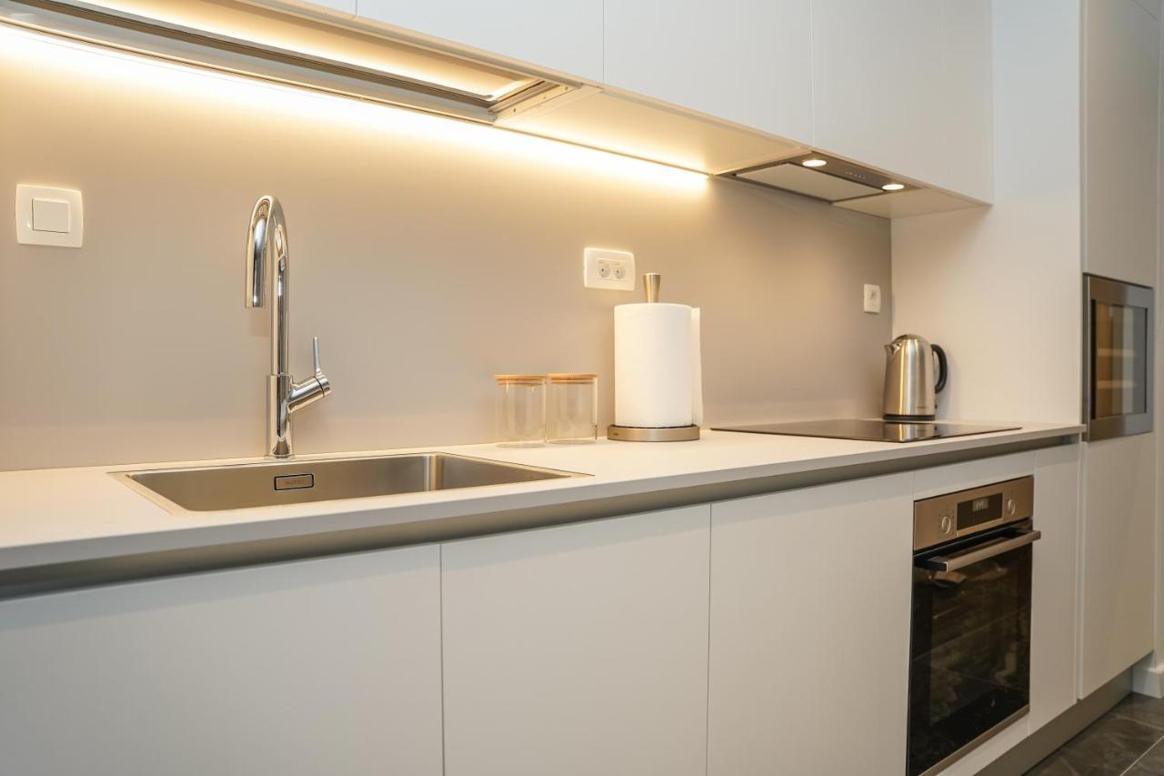 New&Luxury Apartment With An Outstanding View - Bombii Blue Dubrovnik Bagian luar foto