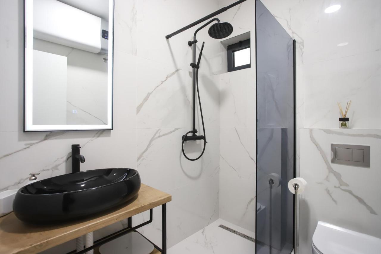 New&Luxury Apartment With An Outstanding View - Bombii Blue Dubrovnik Bagian luar foto