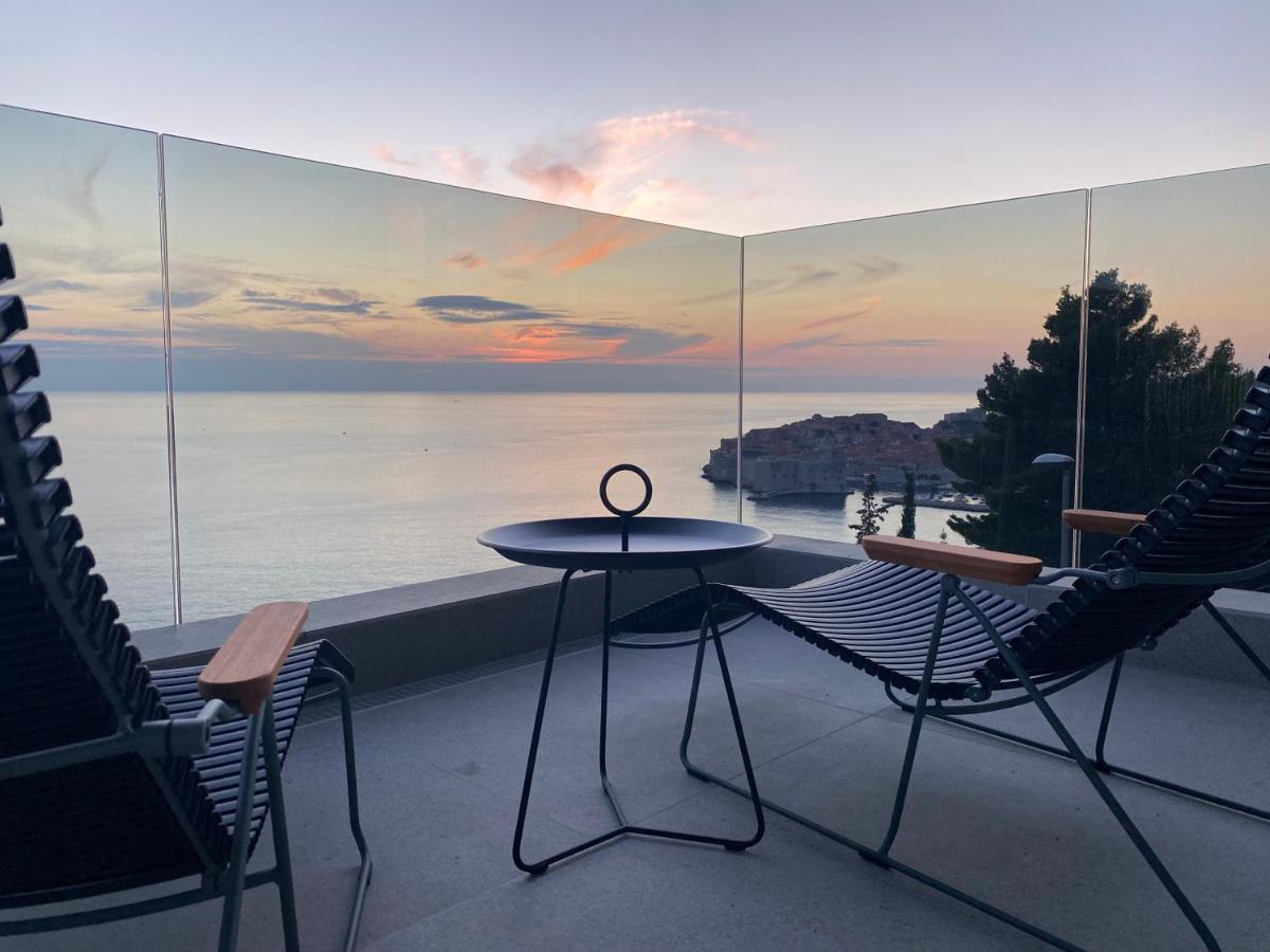 New&Luxury Apartment With An Outstanding View - Bombii Blue Dubrovnik Bagian luar foto