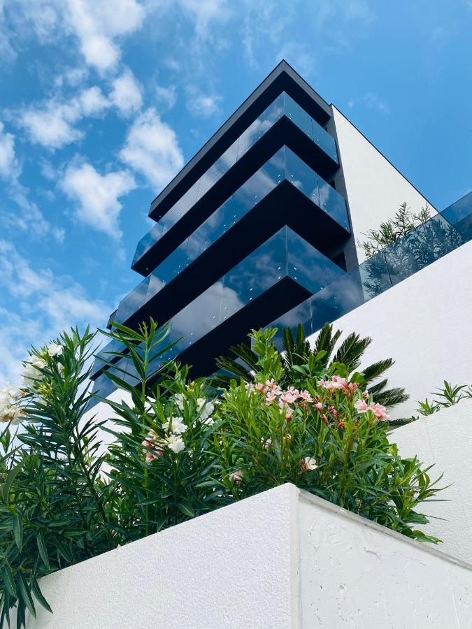 New&Luxury Apartment With An Outstanding View - Bombii Blue Dubrovnik Bagian luar foto